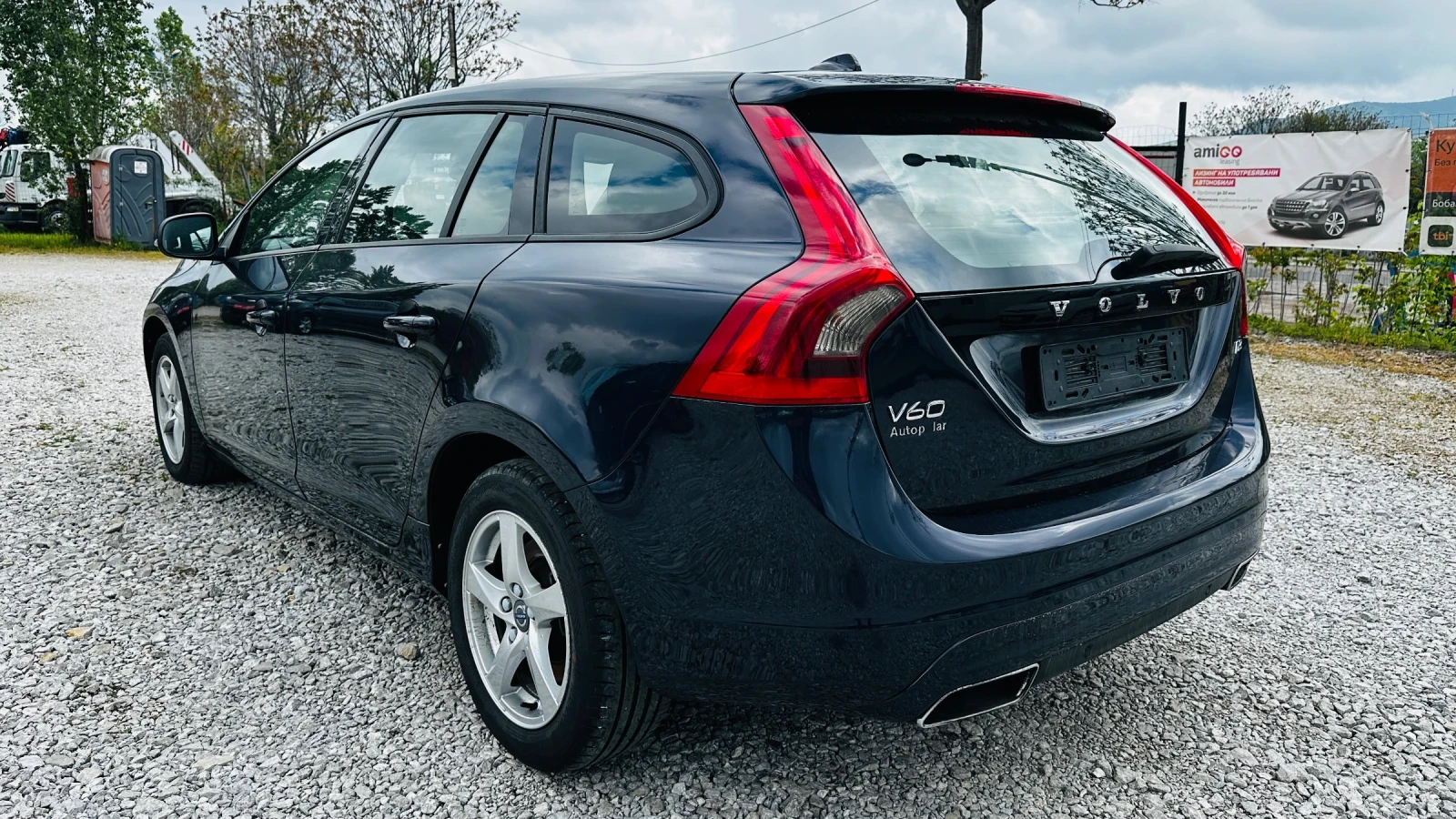 Volvo V60 Face-2.0d-150kc euro 6 автоматик Нави, снимка 3 - Автомобили и джипове - 53624624