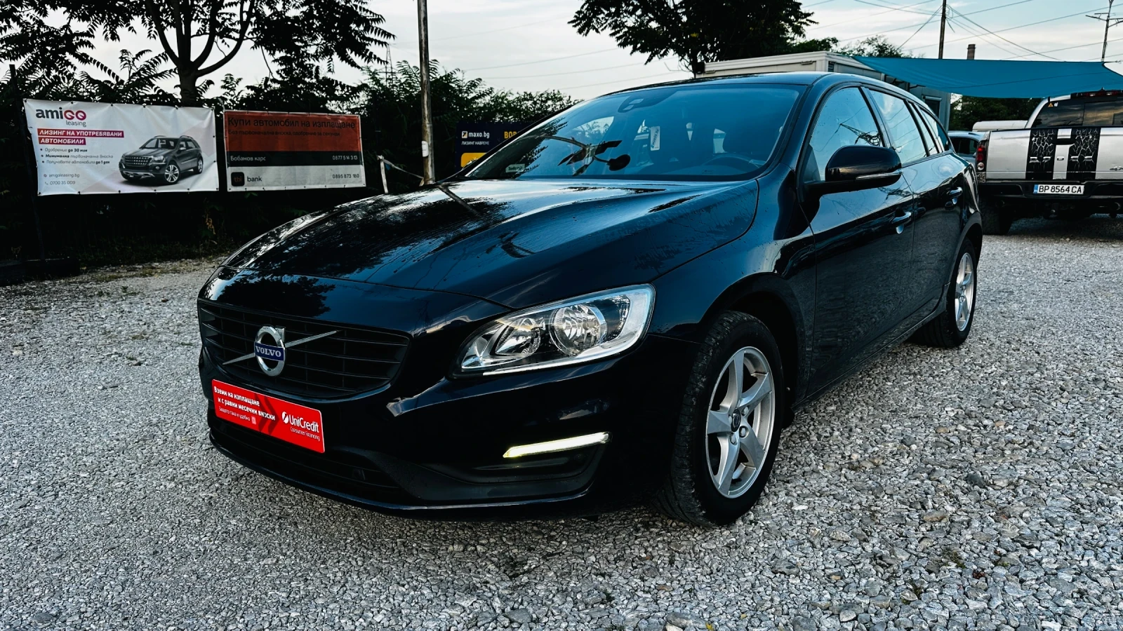 Volvo V60 2018г-2.0d-150kc euro 6 автоматик Нави, снимка 3 - Автомобили и джипове - 53624624