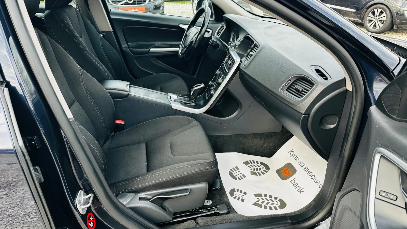 Volvo V60 Face-2.0d-150kc euro 6 автоматик навигация, снимка 11 - Автомобили и джипове - 53624624