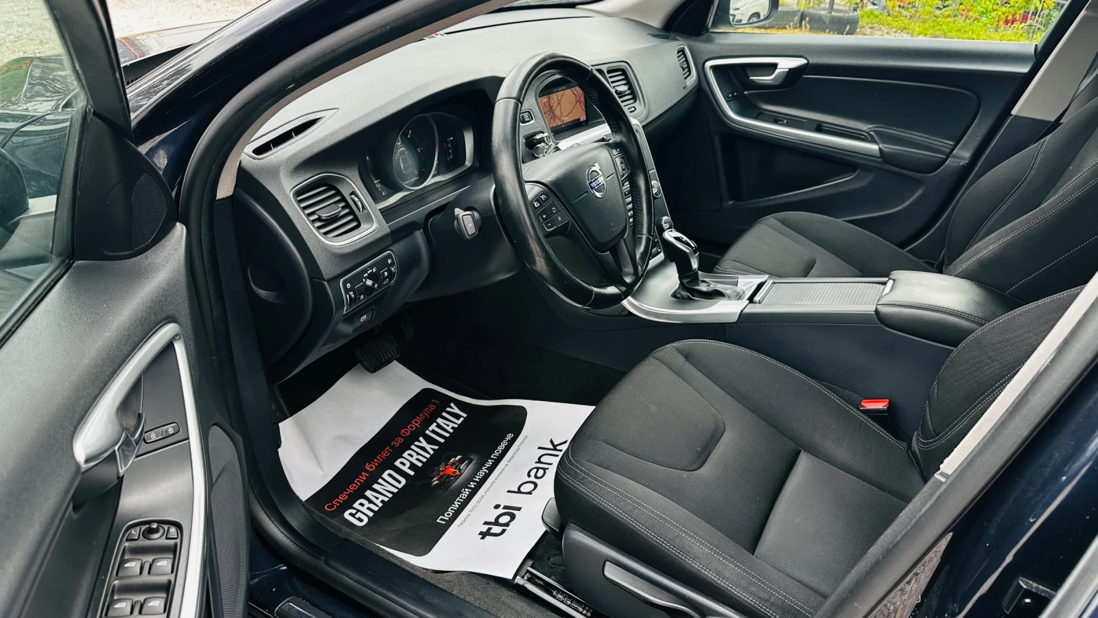 Volvo V60 Face-2.0d-150kc euro 6 автоматик Нави, снимка 5 - Автомобили и джипове - 53624624