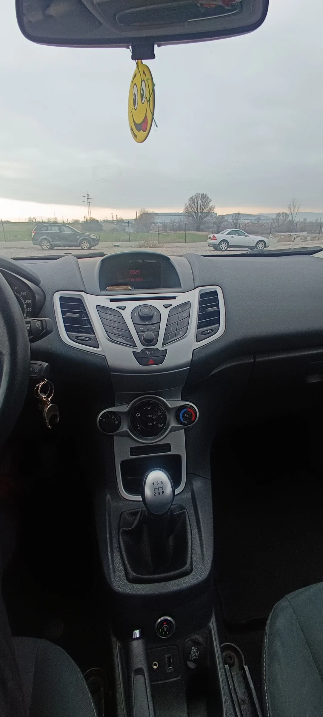 Ford Fiesta 1, 4, снимка 7 - Автомобили и джипове - 53878037