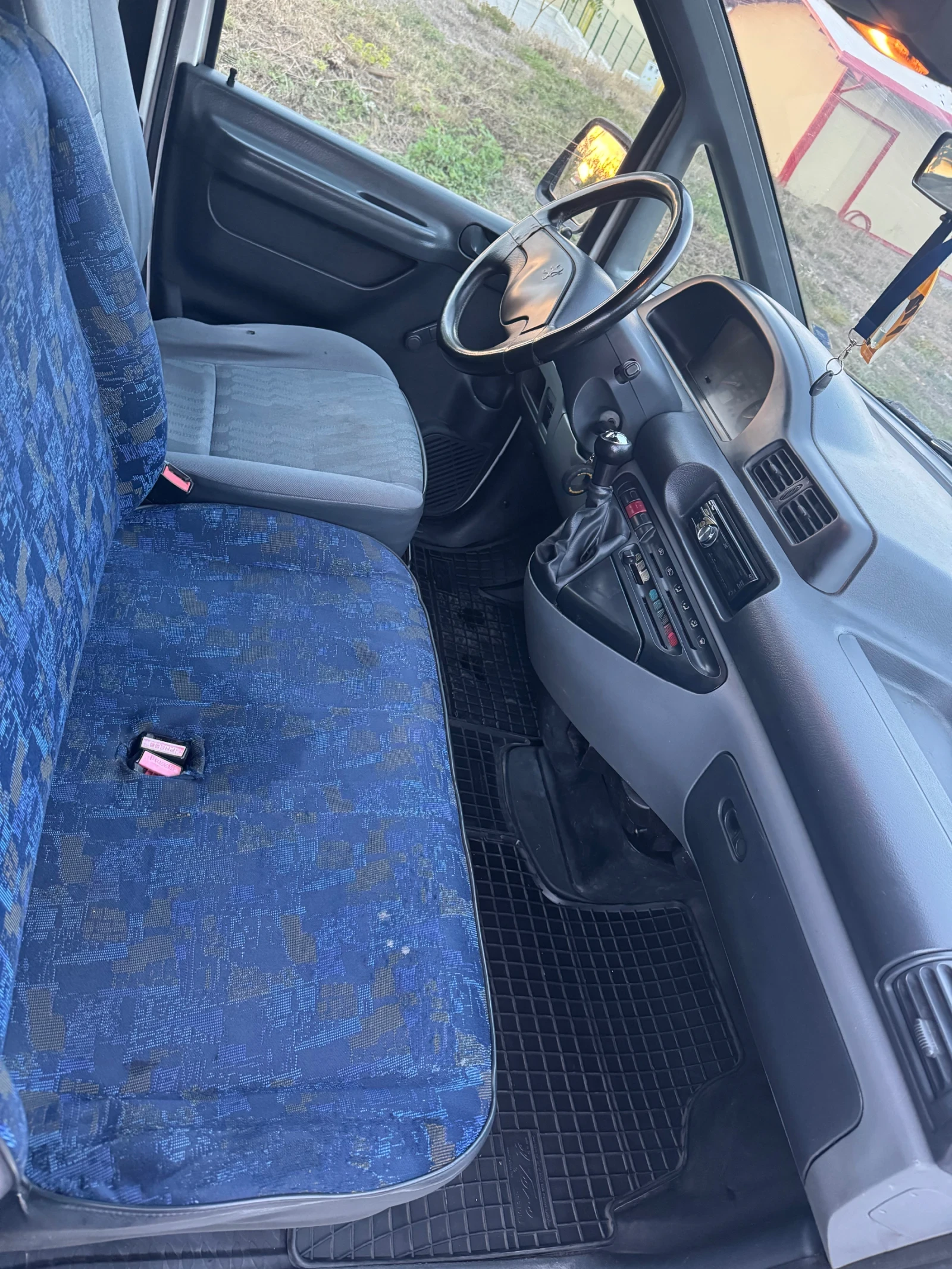 Peugeot Expert 2.0 HDI, снимка 6 - Автомобили и джипове - 53911969