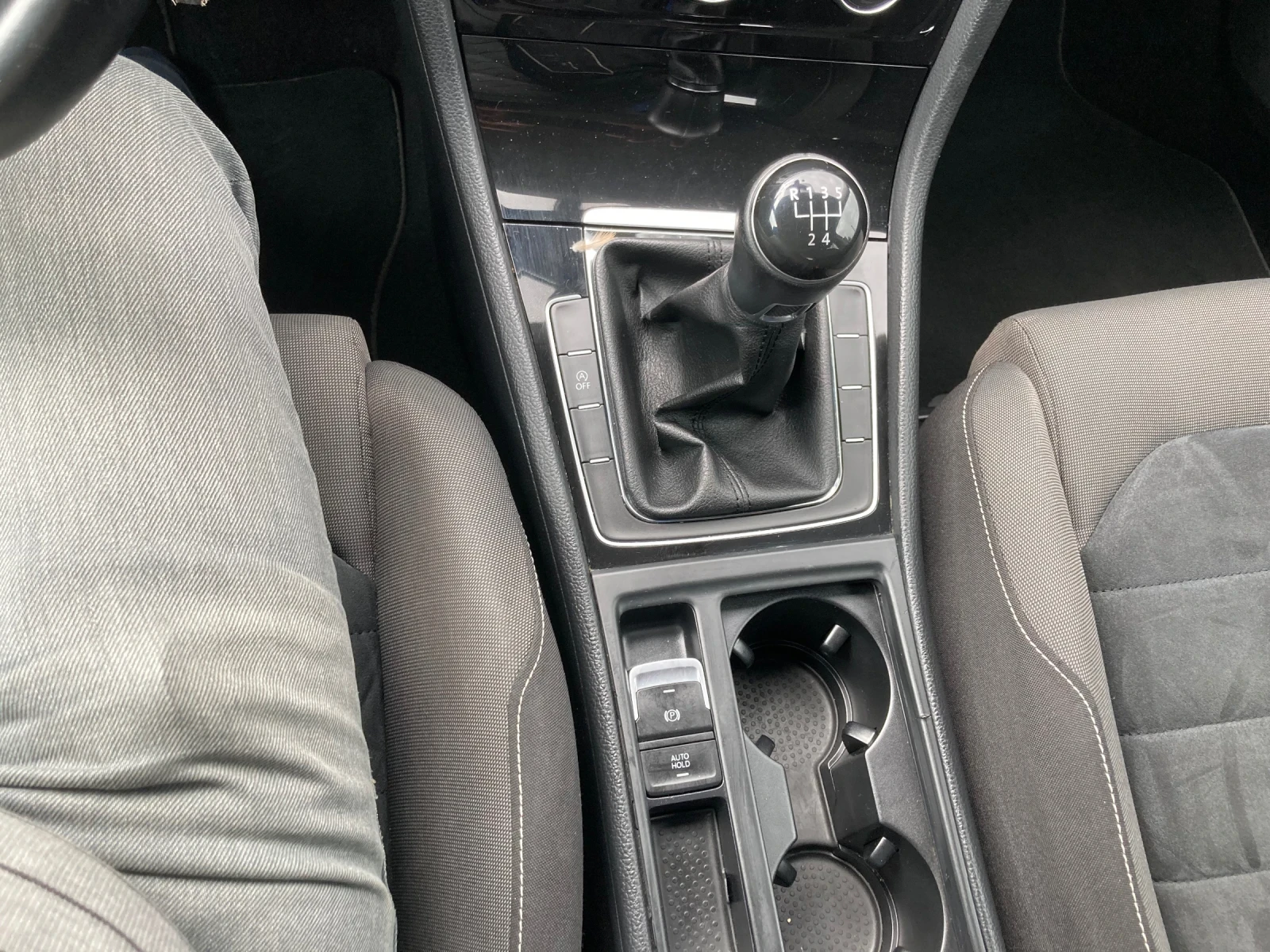 VW Golf   ТОП, снимка 12 - Автомобили и джипове - 53958274