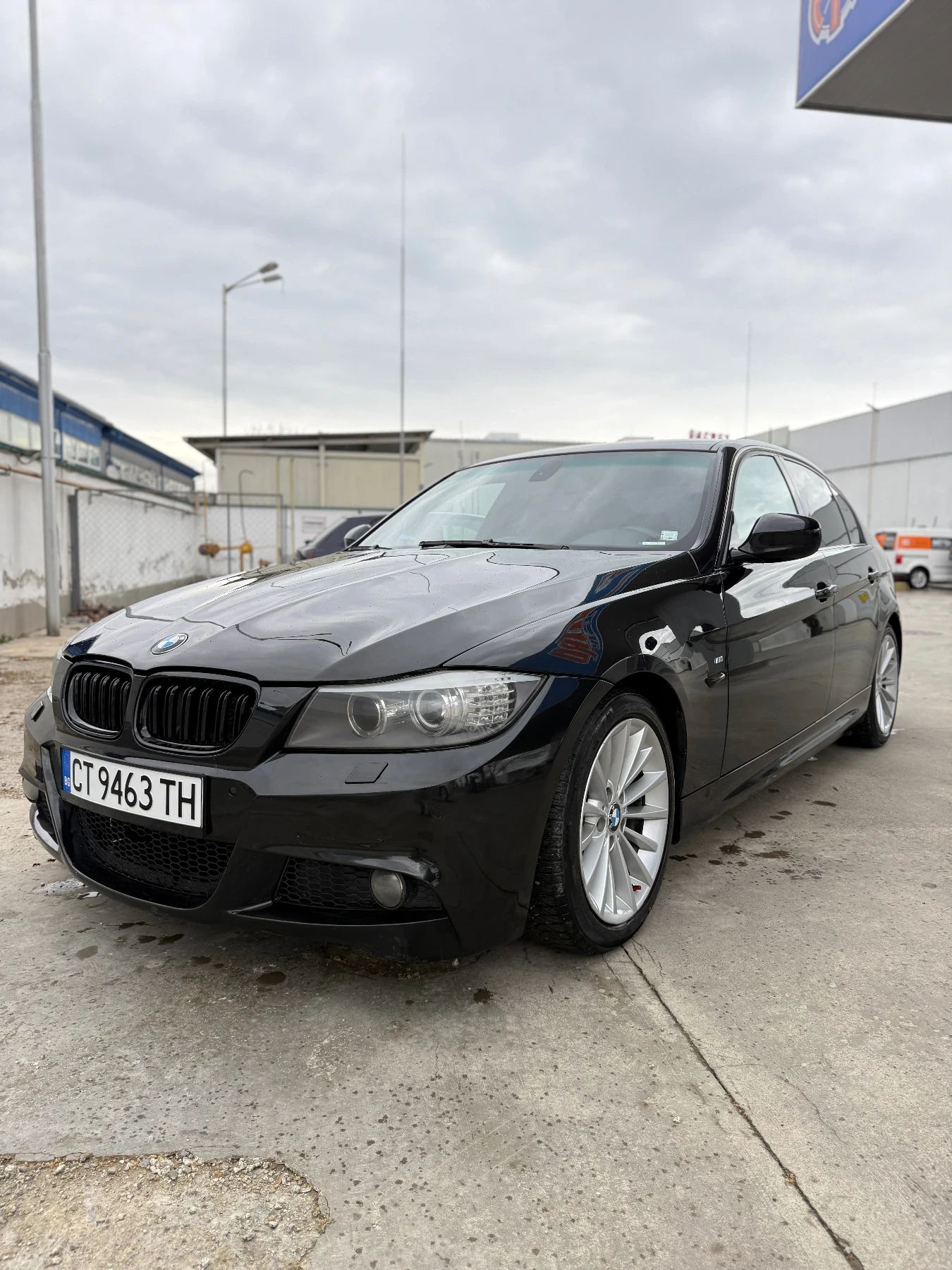 BMW 330, снимка 3 - Автомобили и джипове - 54196929