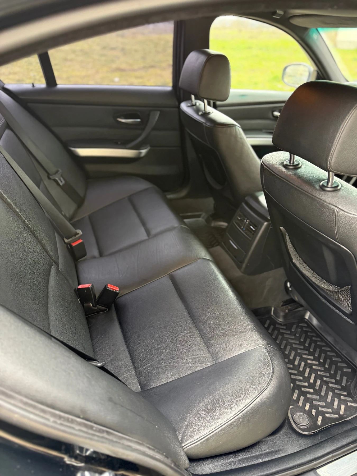 BMW 330, снимка 6 - Автомобили и джипове - 54196929