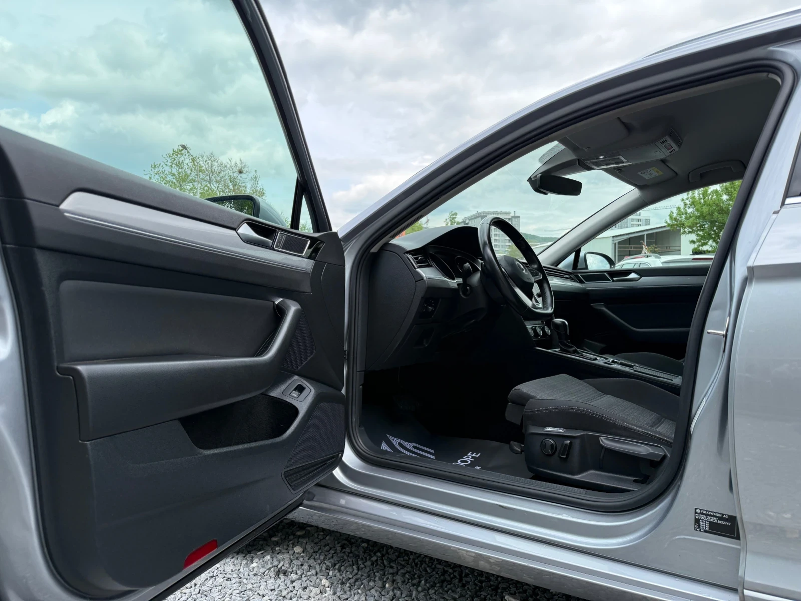 VW Passat 2.0TDI 150kc DSG Executive 8.5 FaceLift, снимка 12 - Автомобили и джипове - 54554493