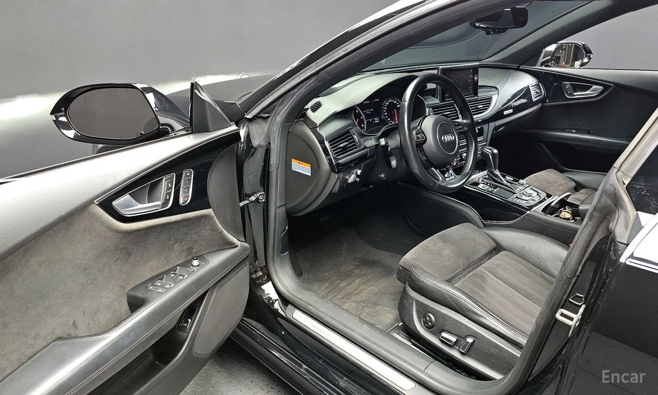 Audi A7 QUATTRO* 40* TFSI* SPORT* КАМЕРА* SUNROOF* ПОДГРЕВ, снимка 9 - Автомобили и джипове - 54633797