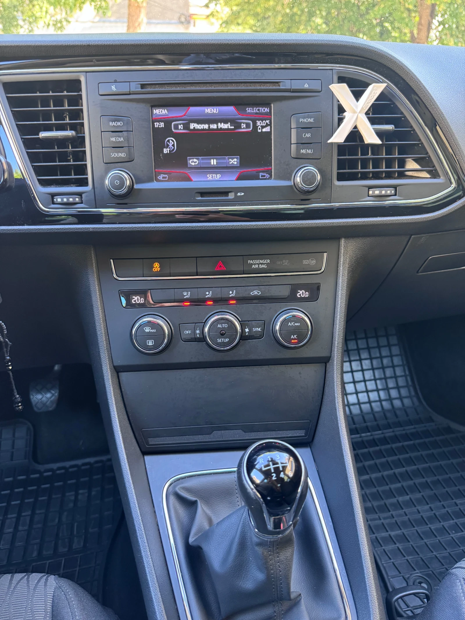 Seat Leon 1.2 i, снимка 8 - Автомобили и джипове - 54956204