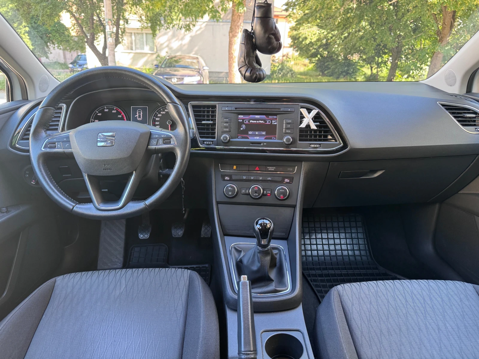 Seat Leon 1.2 i, снимка 12 - Автомобили и джипове - 54956204