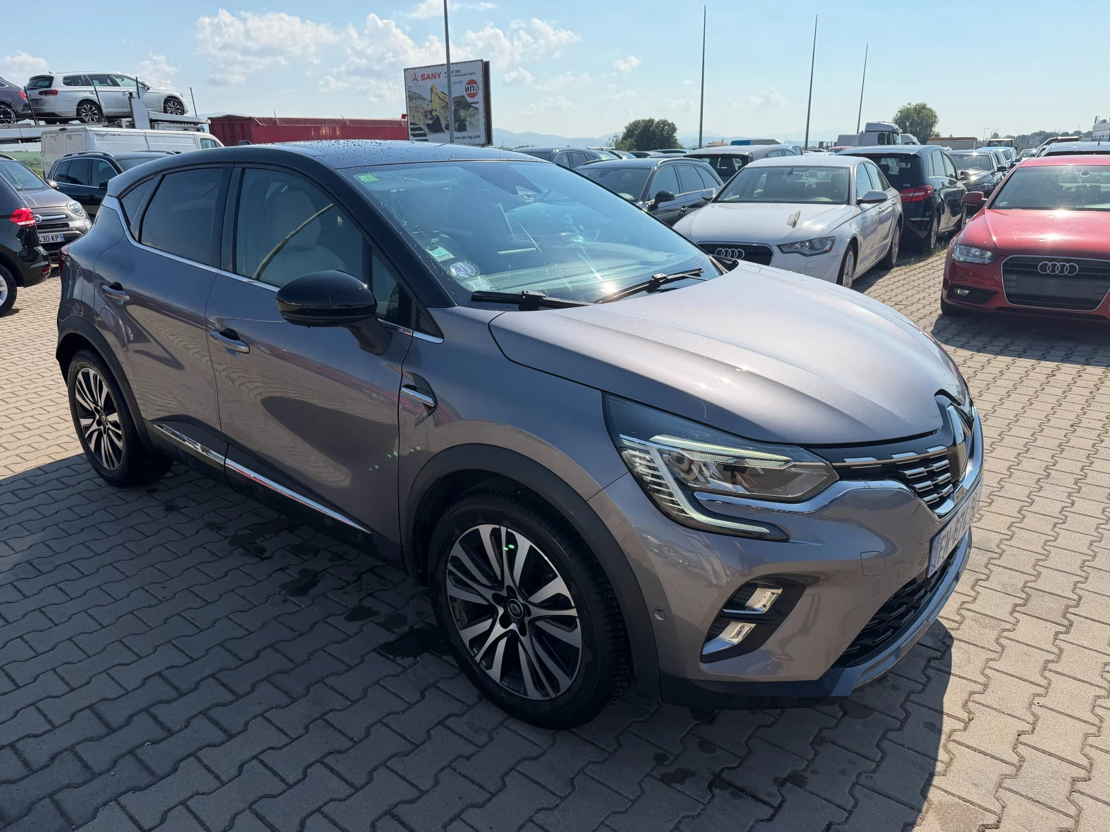 Renault Captur 1.3TCe INITIALE AVTOMAT/PANORAMA/KOJA/KAMERA , снимка 4 - Автомобили и джипове - 55059239