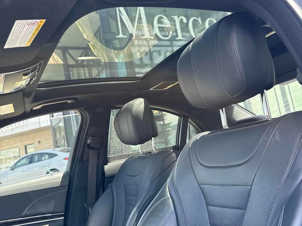 Mercedes-Benz S 560 4MATIC * ГЛАВНО ПРЕДСТАВИТЕЛСТВО НА MERCEDES* , снимка 11 - Автомобили и джипове - 55078572
