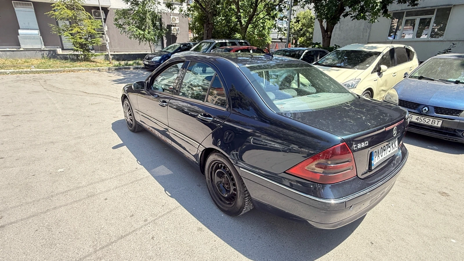 Mercedes-Benz C 220, снимка 6 - Автомобили и джипове - 55270373