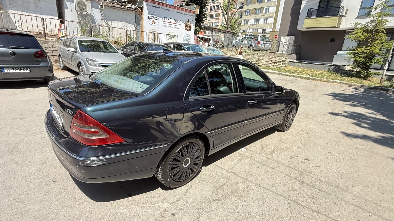 Mercedes-Benz C 220, снимка 4 - Автомобили и джипове - 55270373