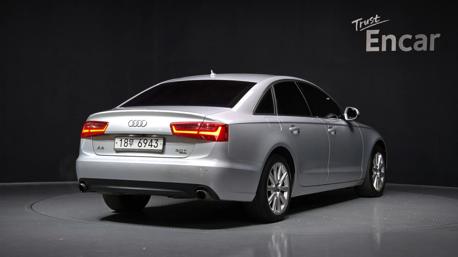 Audi A6 3.0T QUATTRO * ПОДГРЕВ * КАМЕРА * ЛЮК, снимка 3 - Автомобили и джипове - 55279661