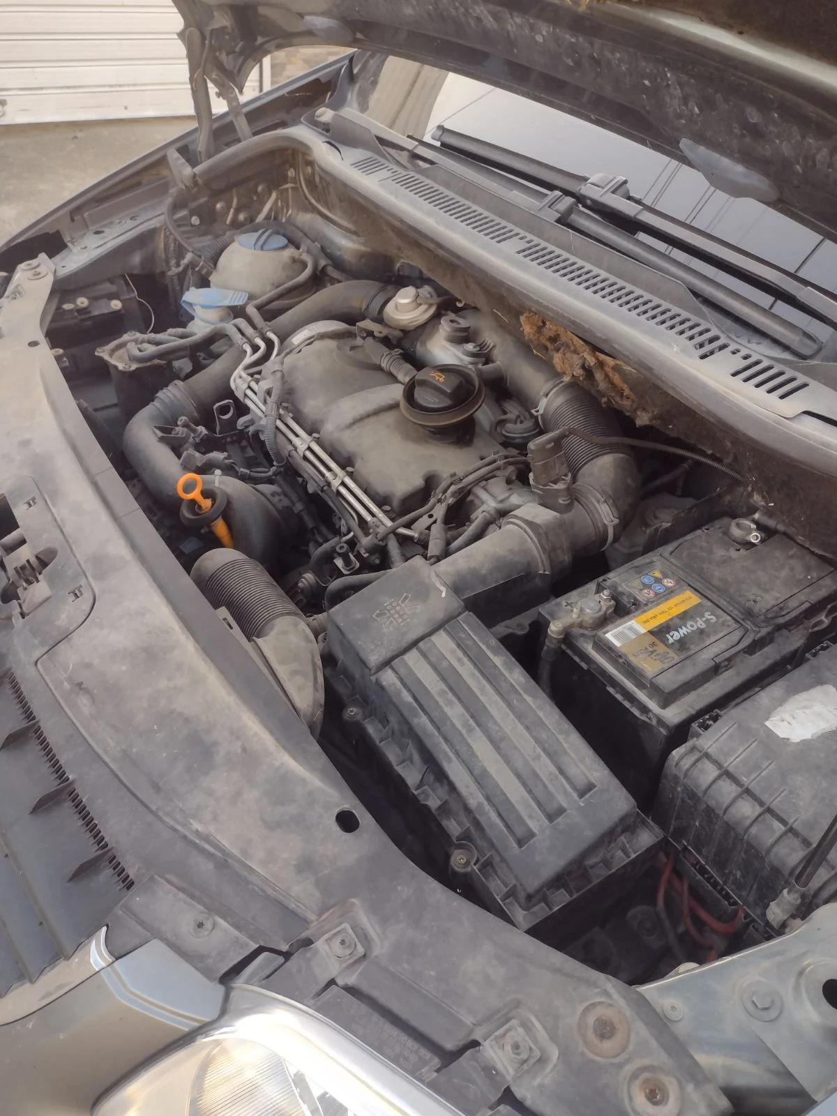 VW Touran, снимка 6 - Автомобили и джипове - 55397314