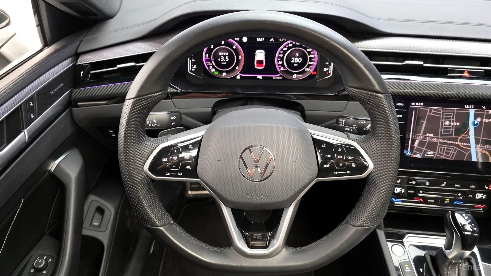 VW Arteon 2.0 TDI R-Line 4Motion, снимка 11 - Автомобили и джипове - 55436539