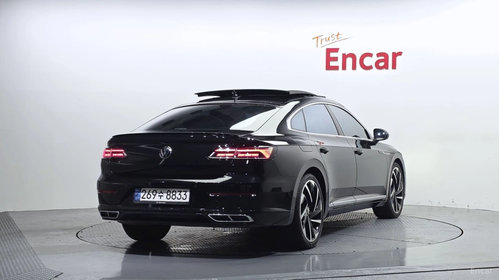 VW Arteon 2.0 TDI R-Line 4Motion, снимка 2 - Автомобили и джипове - 55436539