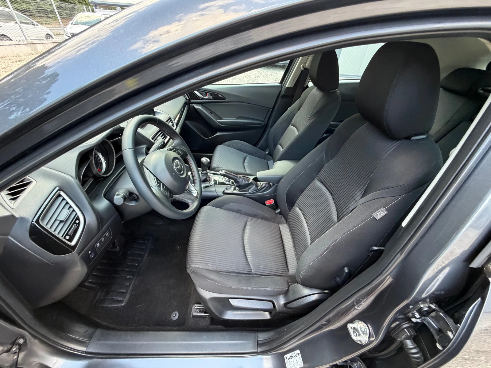 Mazda 3 1.5DIESEL* TOP* EVRO6, снимка 6 - Автомобили и джипове - 55439058