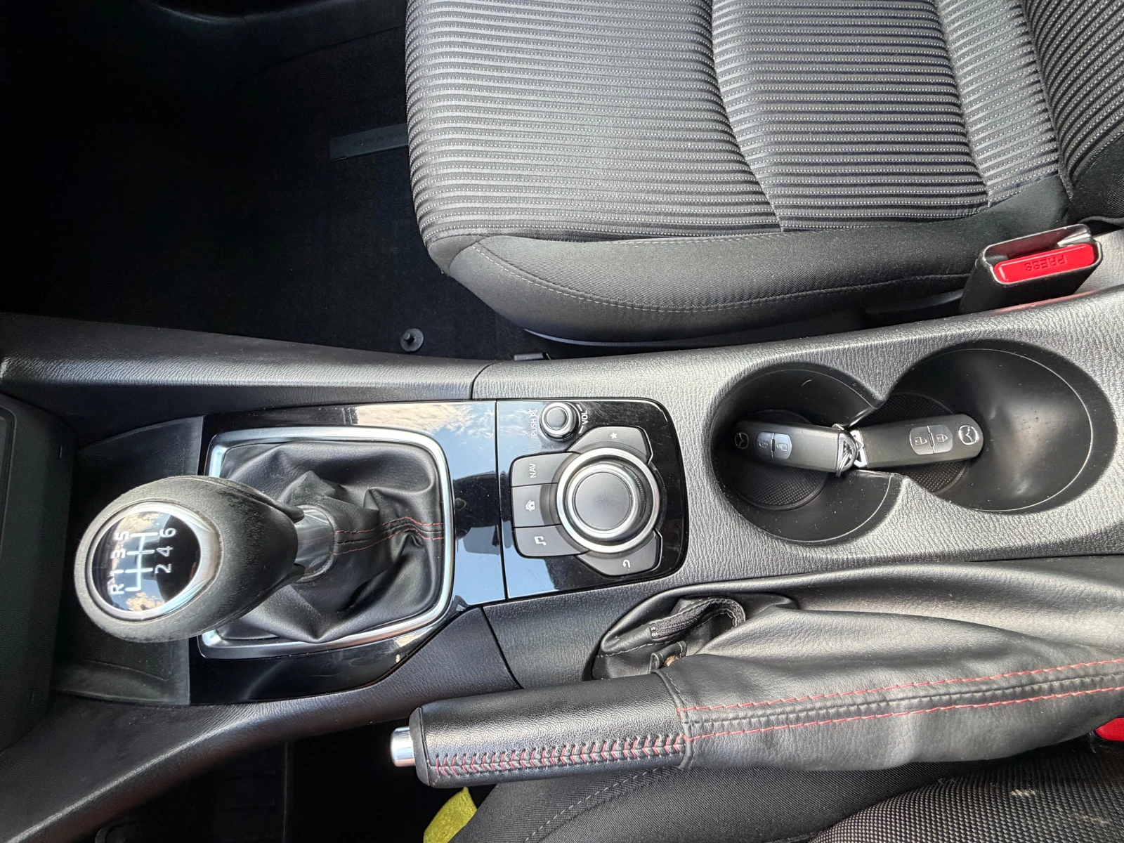 Mazda 3 1.5DIESEL* TOP* EVRO6, снимка 9 - Автомобили и джипове - 55439058