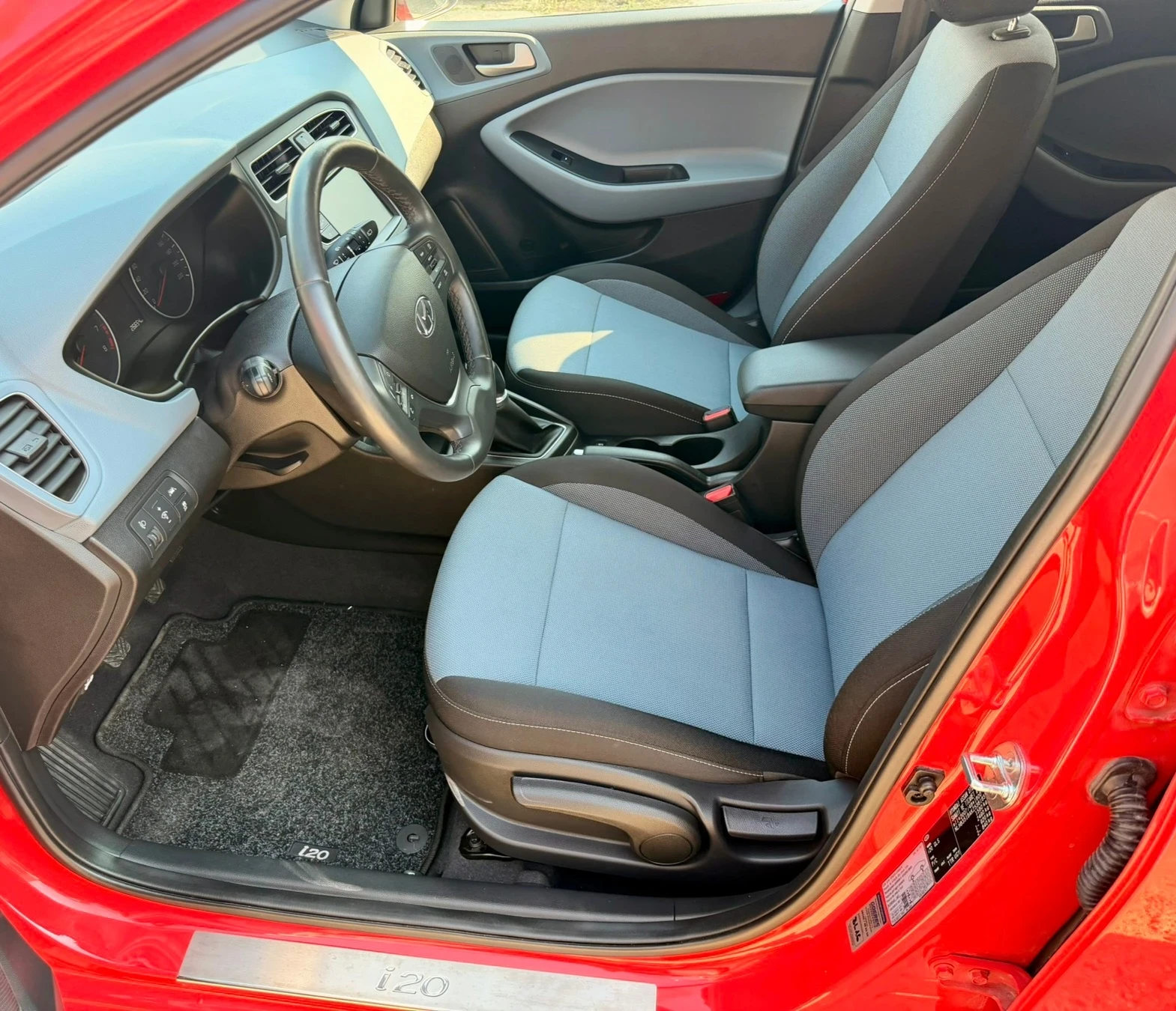 Hyundai I20 1.2 Style * 26 000 kм * Facelift * Kamera * Navi , снимка 8 - Автомобили и джипове - 55874403