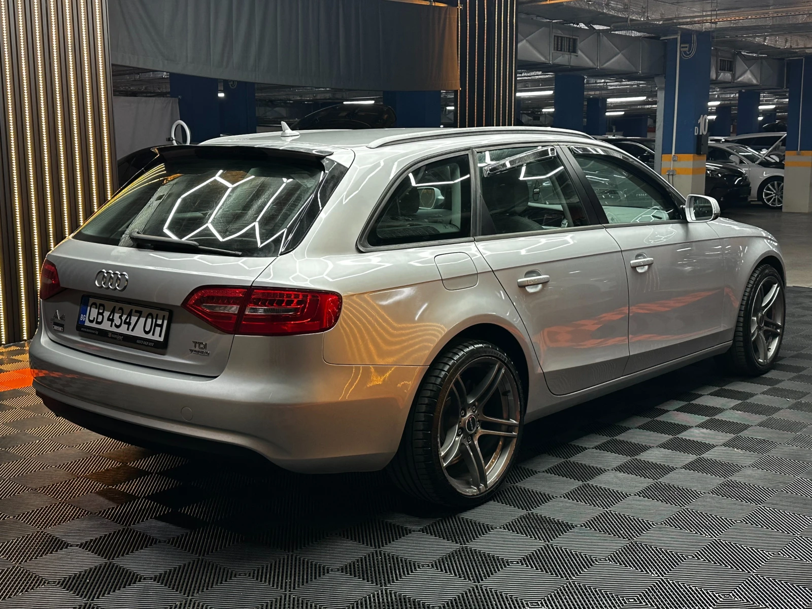 Audi A4 2.0d 143 к.с., снимка 5 - Автомобили и джипове - 55888480