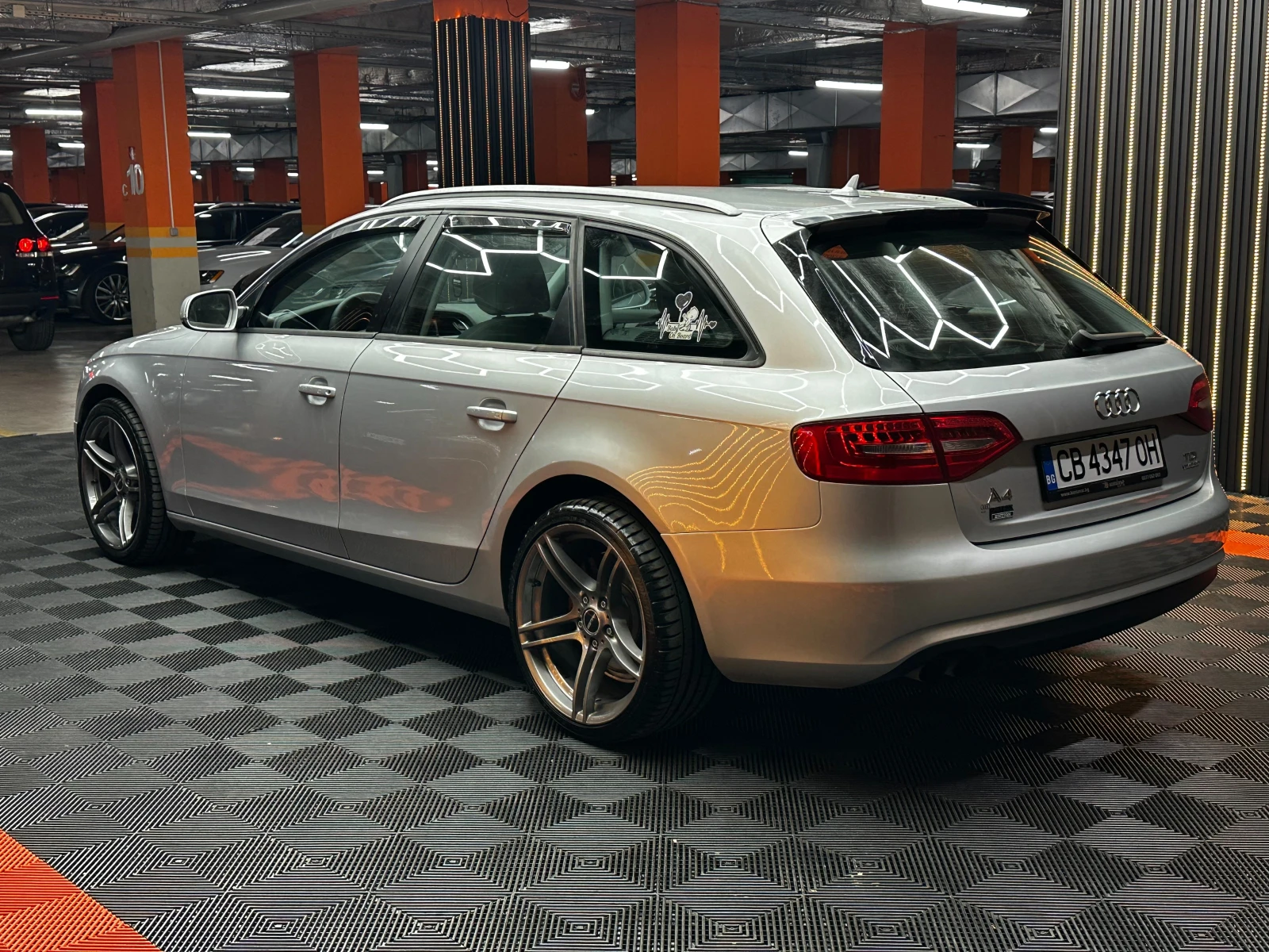 Audi A4 2.0d 143 к.с., снимка 6 - Автомобили и джипове - 55888480