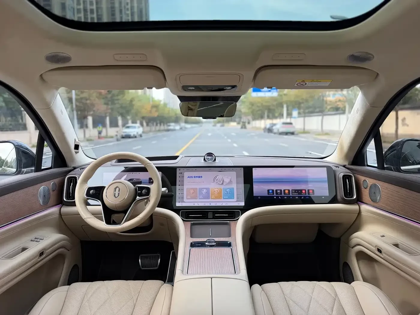 AITO 9 Max Edition 100 kWh 6-Seater AWD | Mobile.bg � ����������� 9