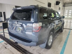 Toyota 4runner  4WD| ПОДГРЕВИ| ПАНОРАМА| 2 КЛЮЧА| , снимка 3