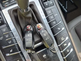 Porsche Macan ALCANTARA| LANE ASSIST| ПАМЕТ| ПОДГРЕВИ| 2 КЛЮЧА, снимка 17