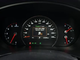 Kia Sorento 2.2 CRDI 4WD - САМО 30% АВАНС, снимка 8