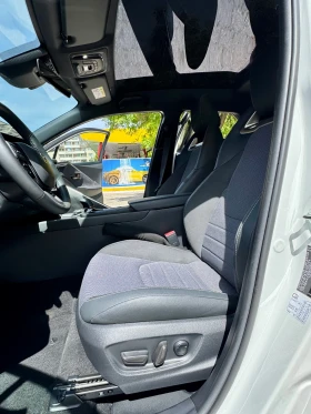 Toyota C-HR 2.0 Premier Lounge, снимка 10