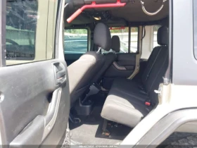 Jeep Wrangler JK UNLIMITED SPORT S 4X4 | Mobile.bg    11