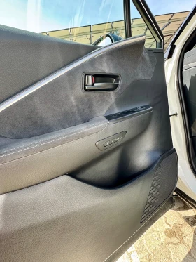 Toyota C-HR 2.0 Premier Lounge - 33900 € - 83485747 9