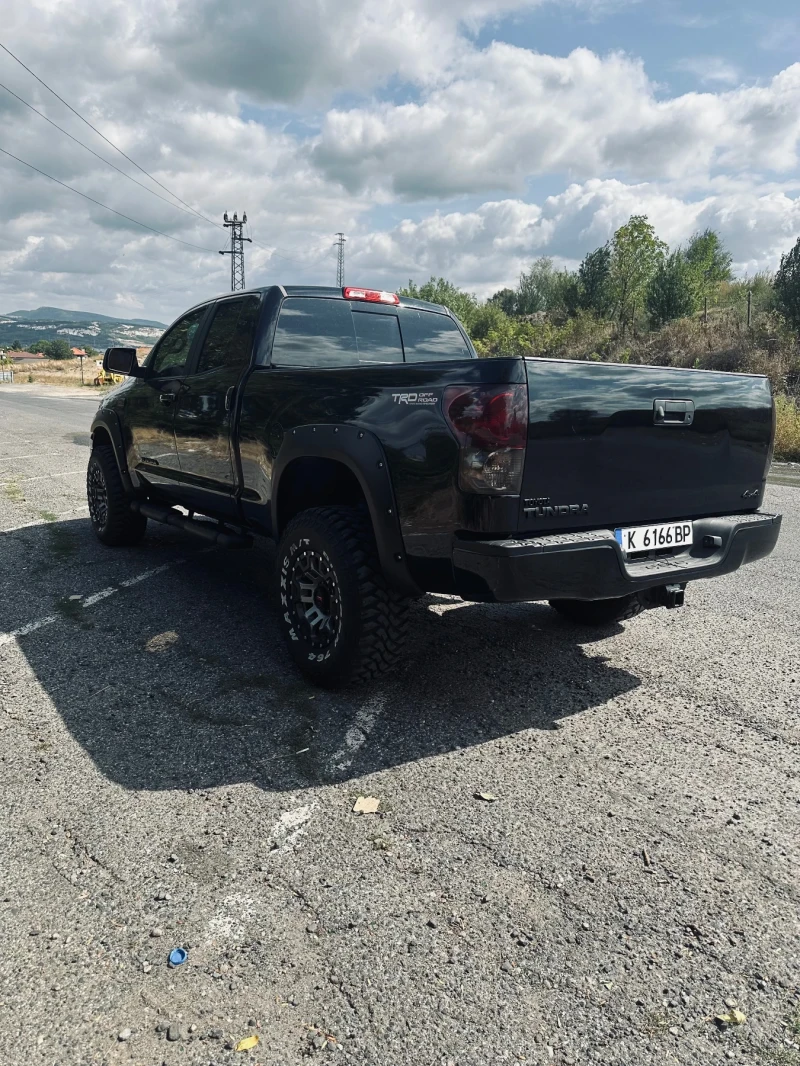 Toyota Tundra, снимка 1 - Автомобили и джипове - 47158687