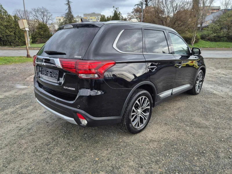 Mitsubishi Outlander 2.2DiD 4x4 6+ 1места, снимка 5 - Автомобили и джипове - 49538202