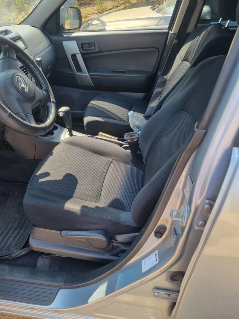 Daihatsu Terios 1.5, снимка 7 - Автомобили и джипове - 51714655