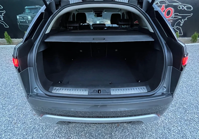 Land Rover Range Rover Velar FULL OPTIONS* 1-ВИ СОБСТВЕНИК* СОБСТВЕН ЛИЗИНГ, снимка 8 - Автомобили и джипове - 52080145