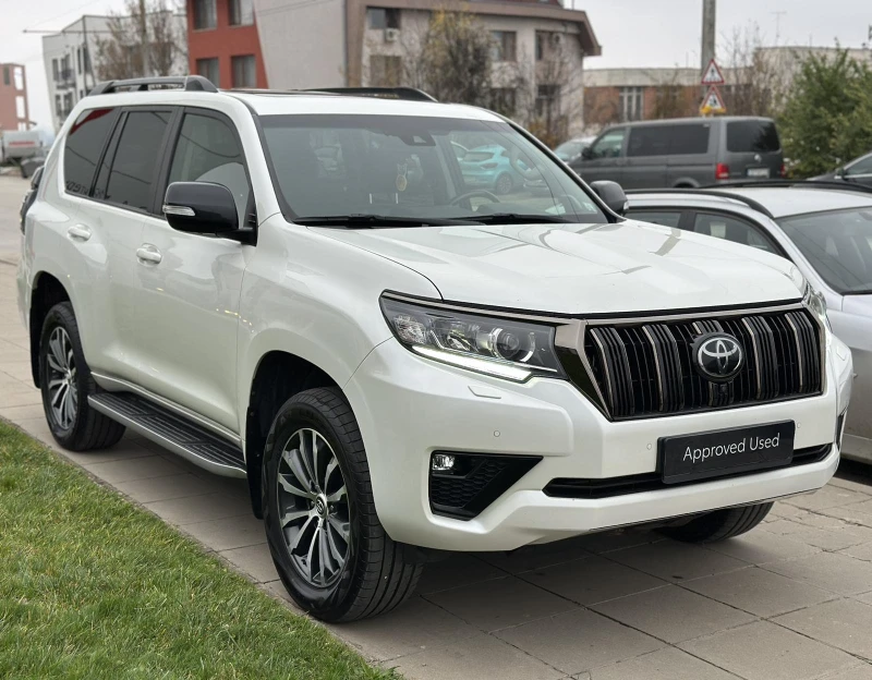 Toyota Land cruiser 2.8 Luxury Premium Black Edition, снимка 3 - Автомобили и джипове - 52558848