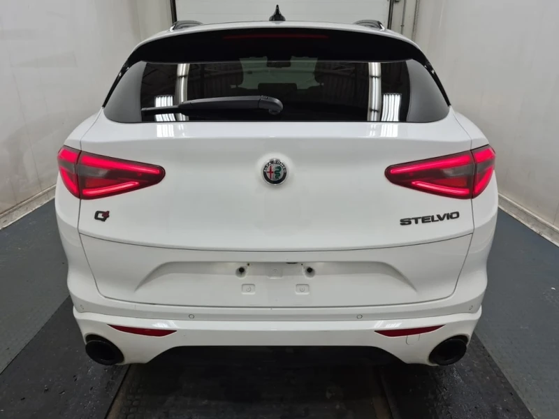 Alfa Romeo Stelvio * Ti Sport * CARFAX * ФИНАНСИРАНЕ* , снимка 6 - Автомобили и джипове - 52949960