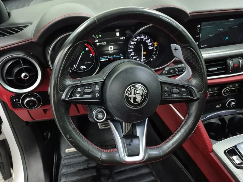 Alfa Romeo Stelvio * Ti Sport * CARFAX * ФИНАНСИРАНЕ* , снимка 11 - Автомобили и джипове - 52949960