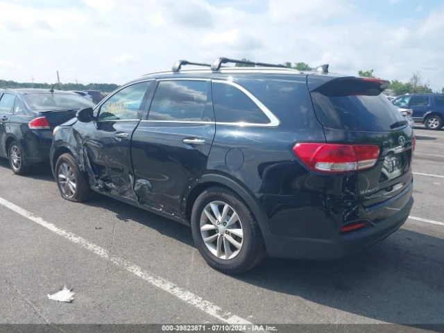 Kia Sorento 2.4L LX, снимка 3 - Автомобили и джипове - 47142237