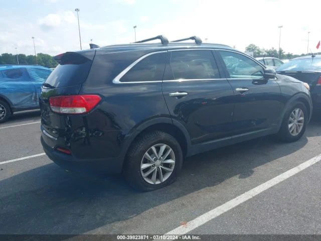 Kia Sorento 2.4L LX, снимка 4 - Автомобили и джипове - 47142237