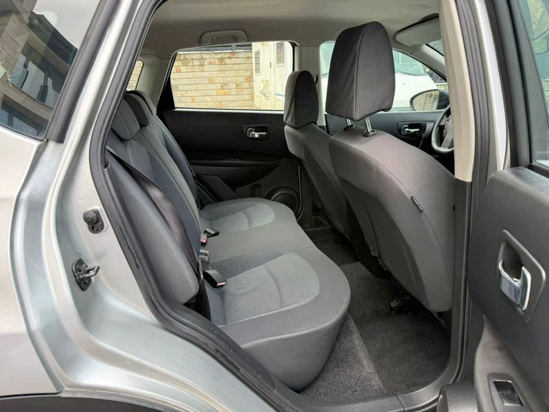 Nissan Qashqai 1.5 DCi, снимка 13 - Автомобили и джипове - 53359820