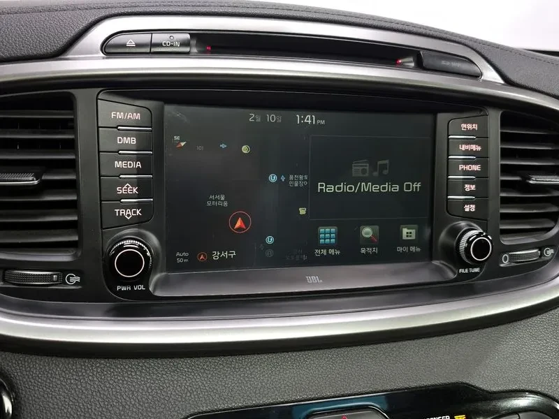 Kia Sorento 2.2 CRDI 4WD - САМО 30% АВАНС, снимка 14 - Автомобили и джипове - 55899864