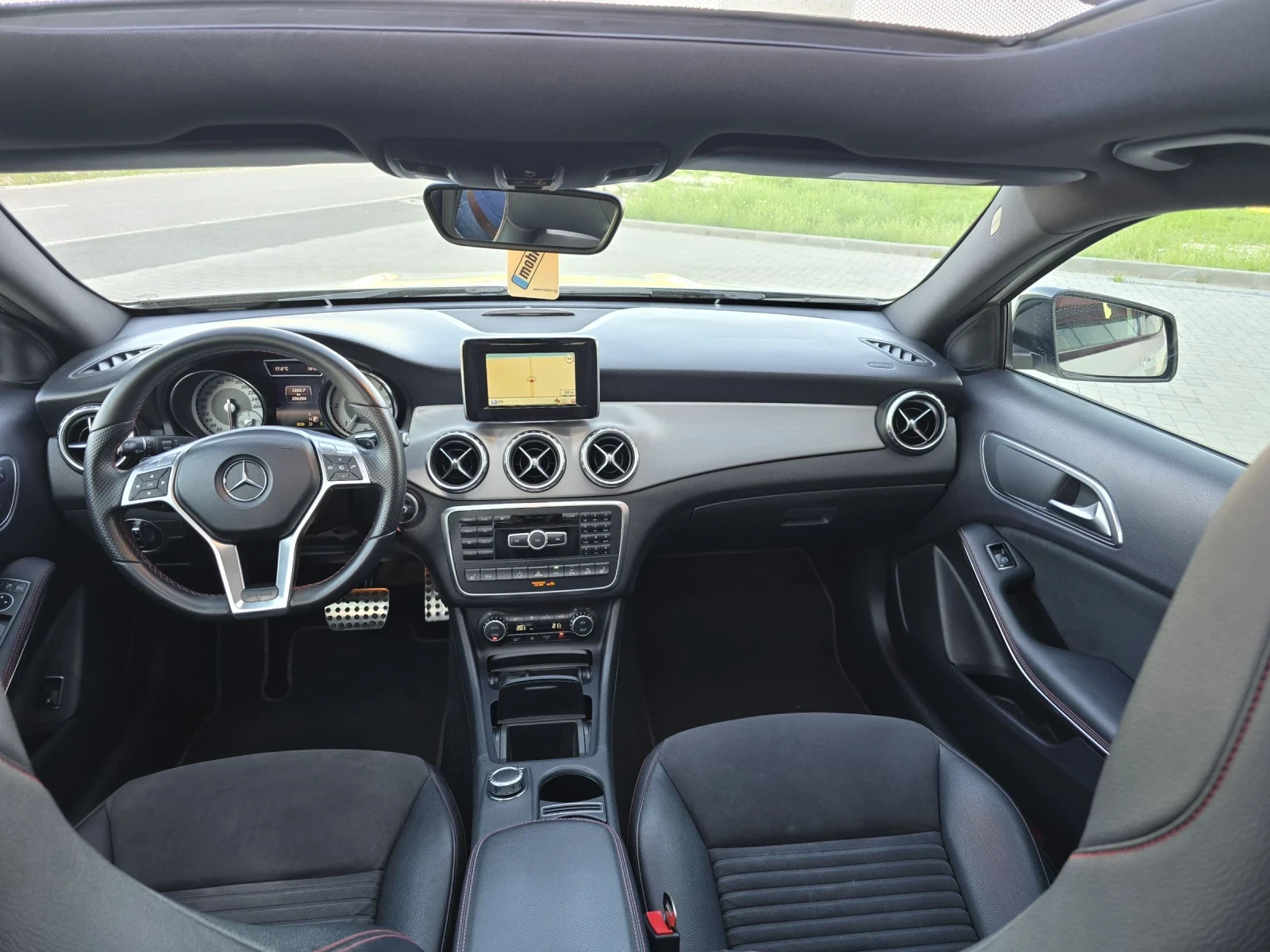 Mercedes-Benz GLA 220 220/4-Matic/AMG-lien/Premium/Panorama/Navi/Kamera - изображение 8