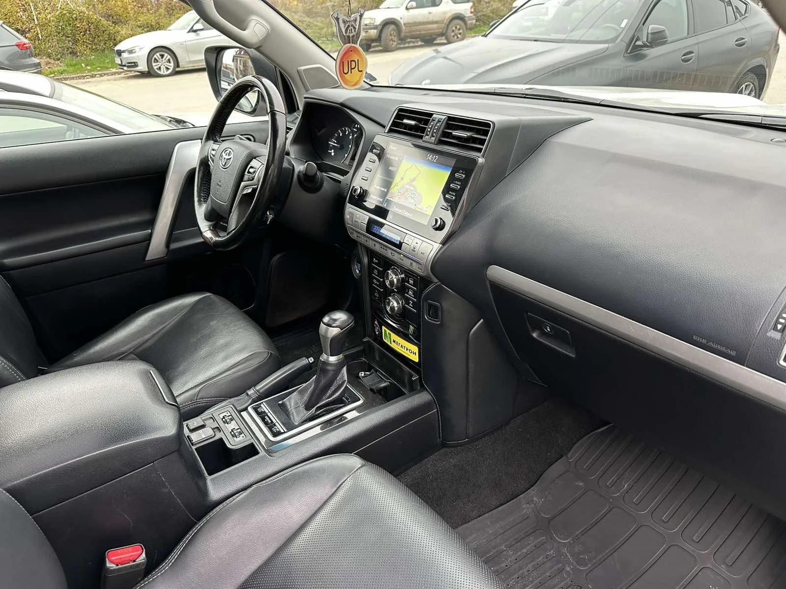 Toyota Land cruiser 2.8 Luxury Premium Black Edition | Mobile.bg   10