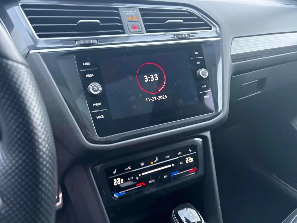 VW Tiguan * Highline R Line * CARFAX * БЕЗ ПЪРВОНАЧАЛНА ВНОС - изображение 9