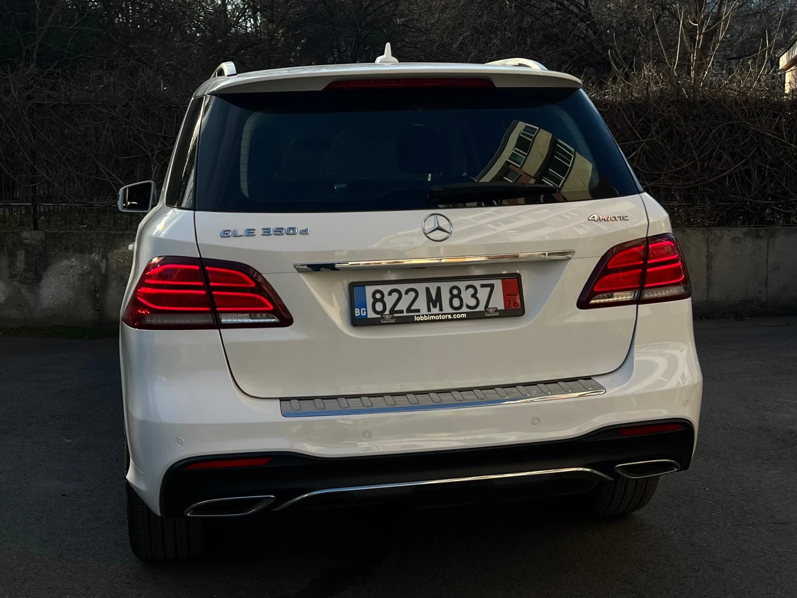 Mercedes-Benz GLE 350 AMG / 4 Matic / Обдухване / PANO / 9G / Пера , снимка 5 - Автомобили и джипове - 53786062