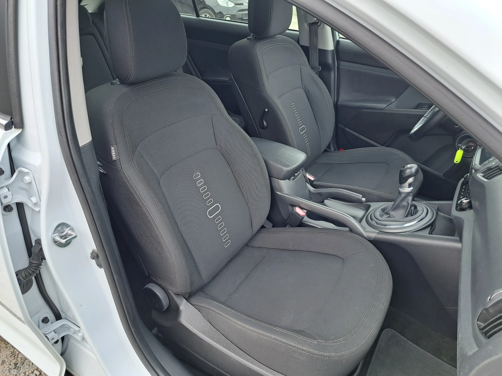 Kia Sportage 1.7CRDI* �����* NAVI* ������* ��������* ������*  | Mobile.bg � ����������� 9