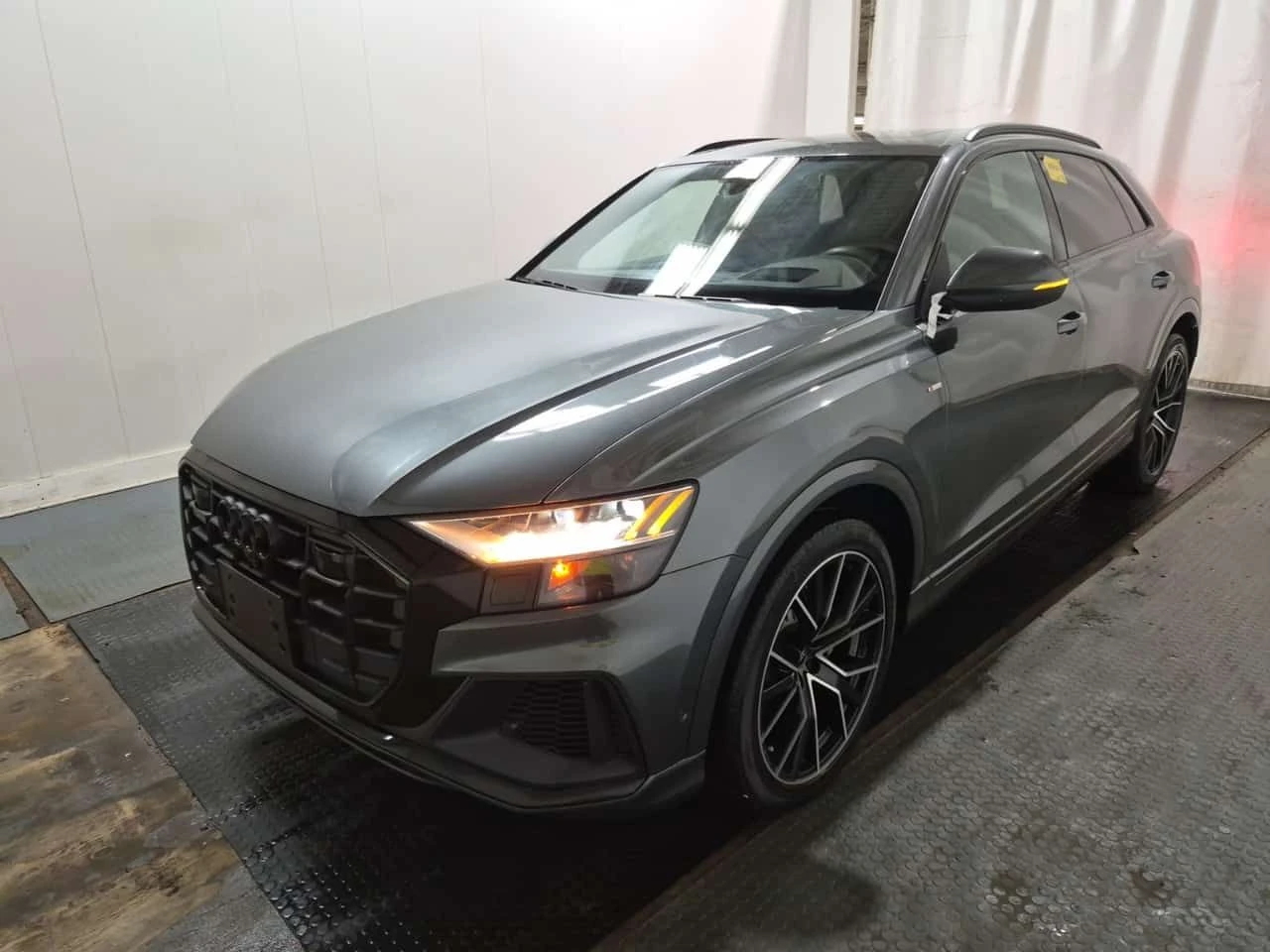 Audi Q8 Technik/ПАНОРАМА/ДИСТРОНИК/360/ОБДУХВАНЕ